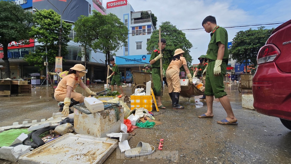 Obrázek Tuyen Quang po povodni, foto 14