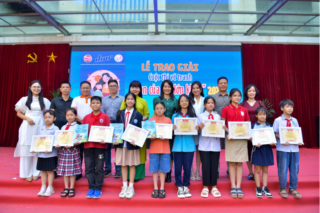HIUP đồng hành cùng cuộc thi vẽ tranh Con của mẹ lớn khôn 2024 - 2