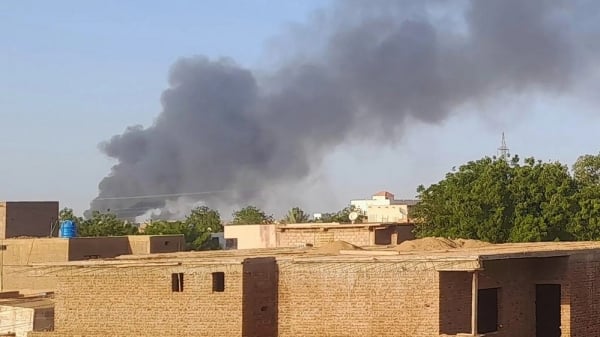 Army and RSF clash fiercely in Khartoum