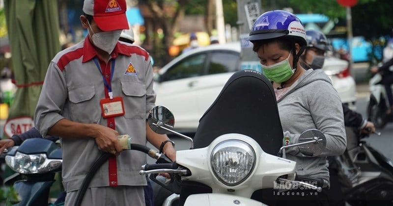 FED liệu có giảm lãi suất để "chặn đứng" đà giảm của giá dầu?