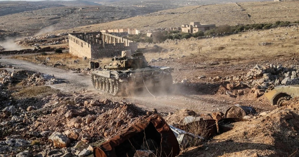 Les rebelles avancent vers Alep, la ligne de front de l'armée syrienne tremble violemment