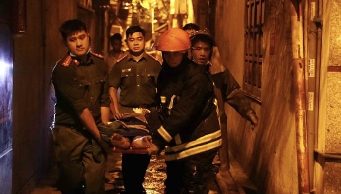 Prime Minister directs to focus on overcoming the consequences of the fire on Khuong Ha street, which caused many deaths