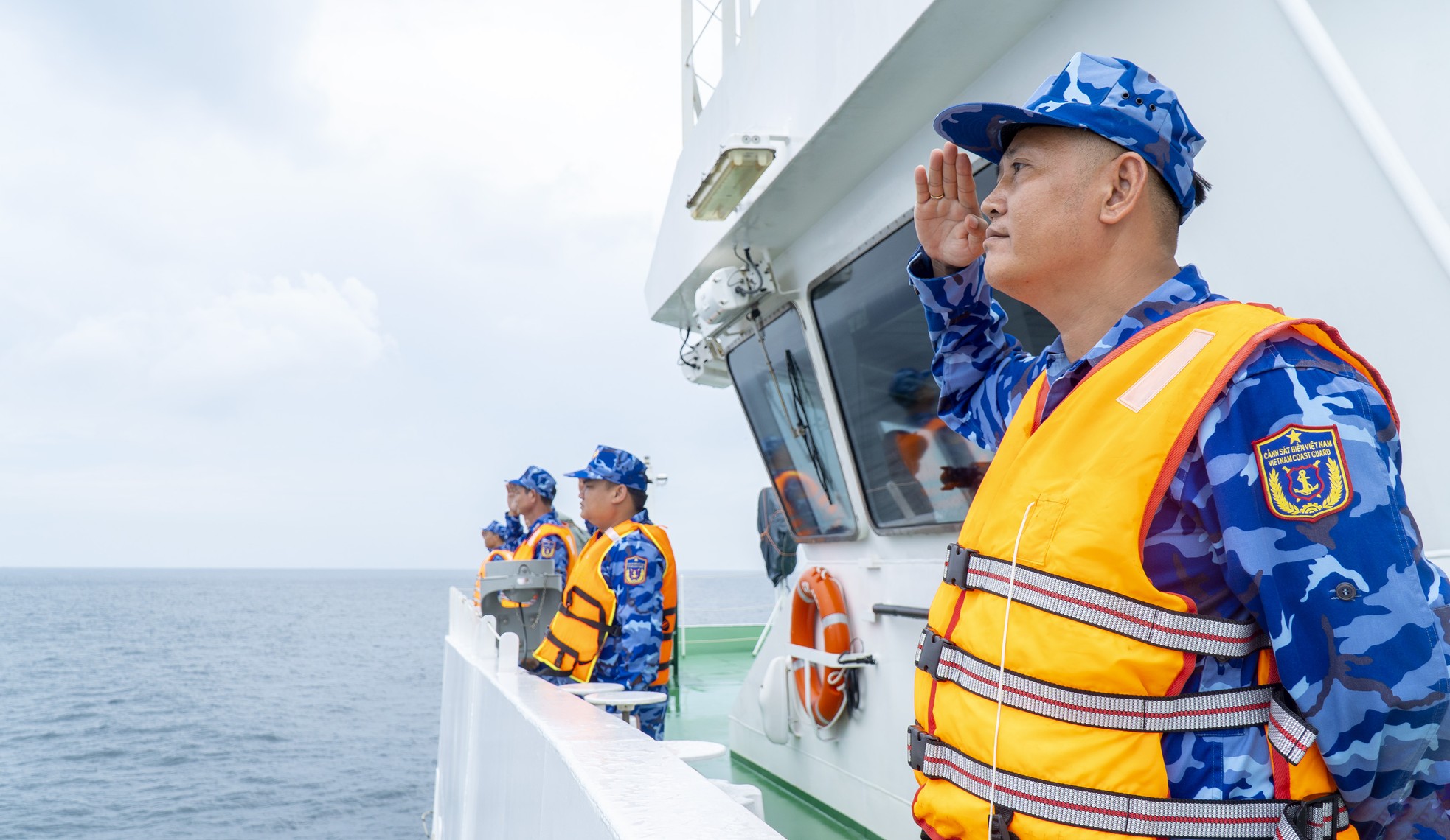 Vietnam - Indonesia Coast Guard conducts joint training at sea photo 8