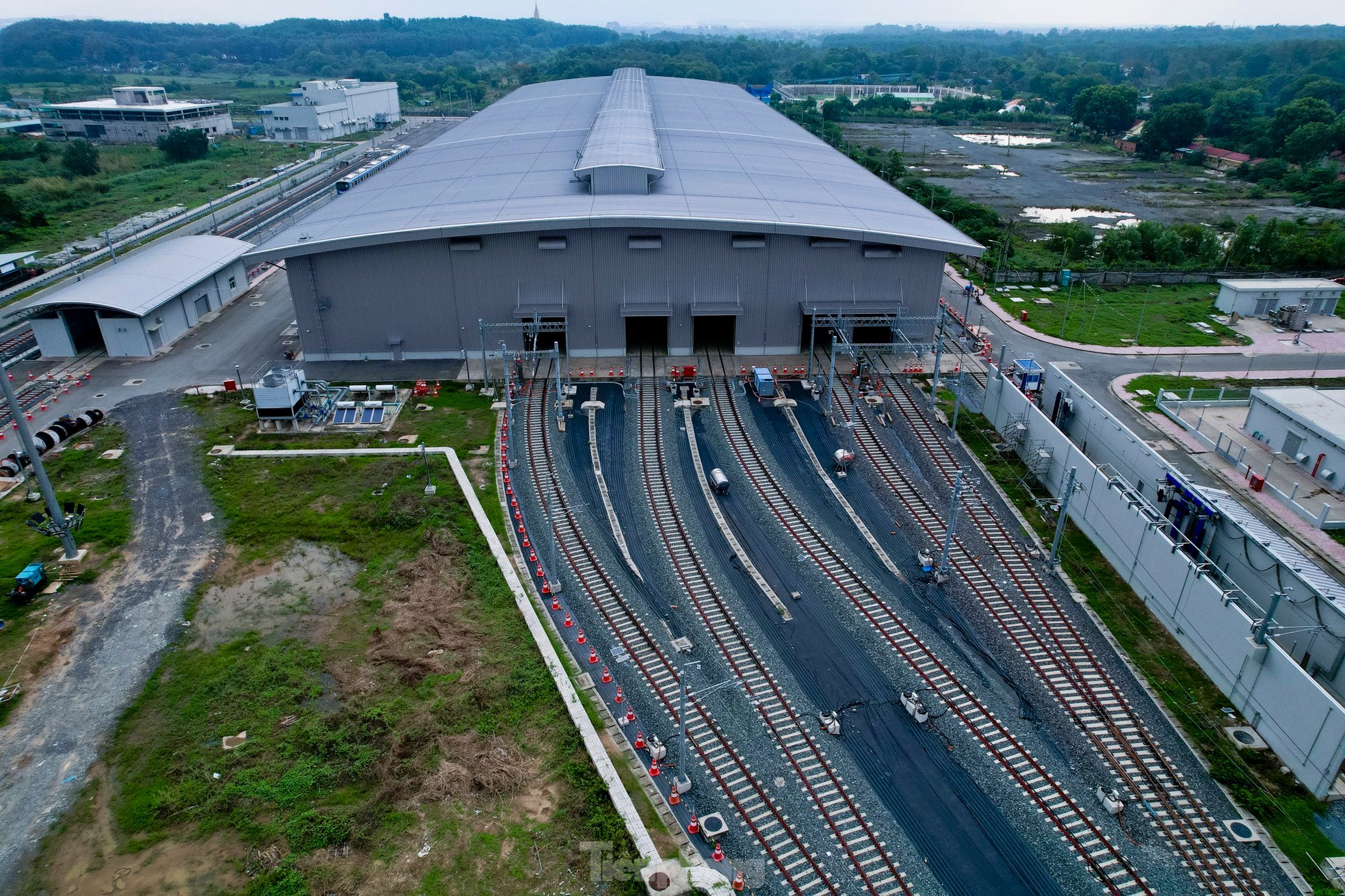 Toàn cảnh trung tâm điều khiển 17 đoàn tàu Metro tại TPHCM nhìn từ trên cao ảnh 7