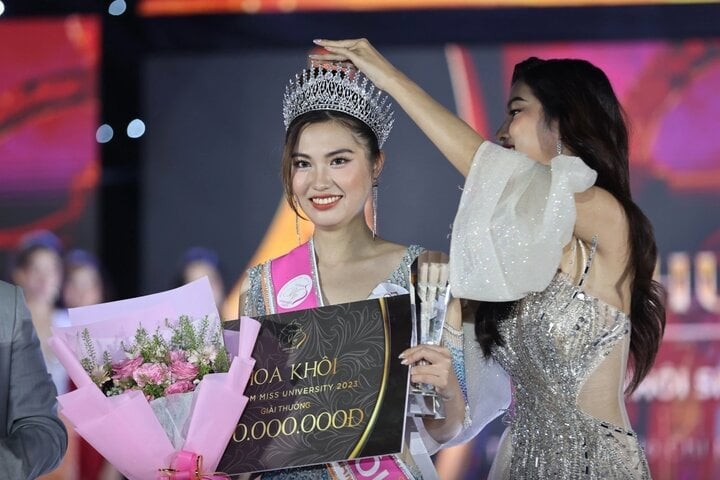 ตรินห์ ฮิวเยน ไม คว้าตำแหน่ง Miss Student 2023 คนใหม่