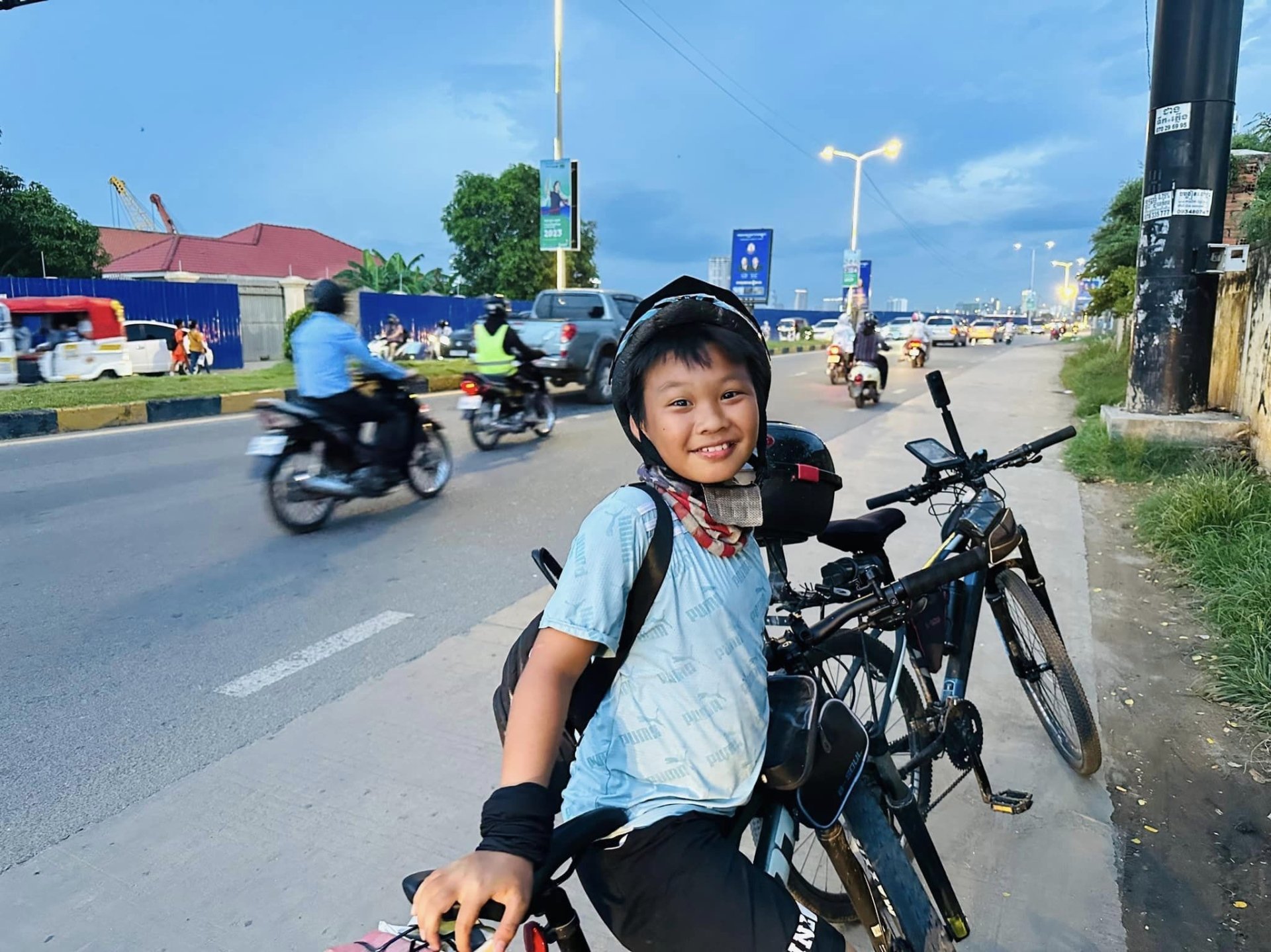 10歳の少年と4カ国を巡る30日間の自転車旅行 - 10