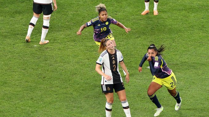 Vanegas (số 2) ăn mừng bàn thắng ấn định chiến thắng 2-1 cho Colombia trước Đức ở lượt trận thứ hai bảng H World Cup nữ 2023. Ảnh: Sky Sports