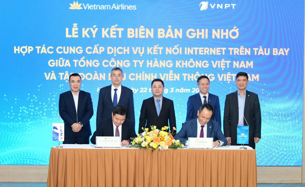 VNPT និង Vietnam Airlines សហការគ្នាជាយុទ្ធសាស្ត្រ ភ្ជាប់អ៊ីនធឺណិតនៅលើយន្តហោះ