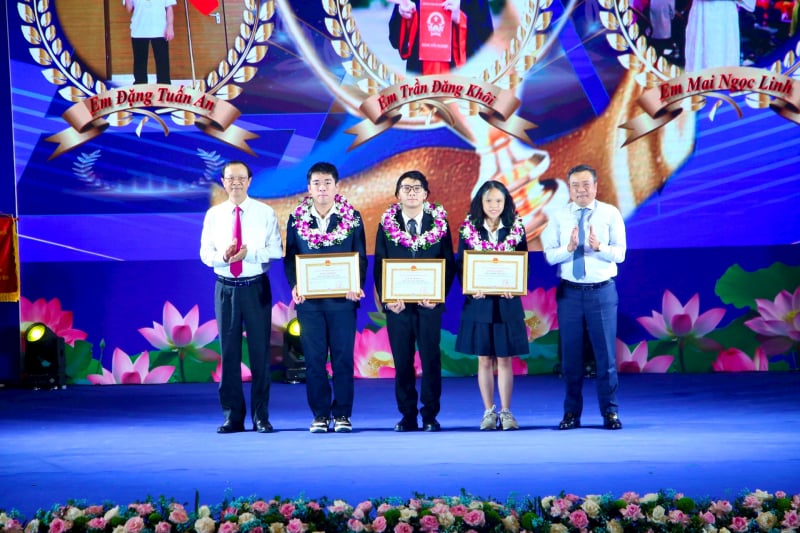 Hanoi lidera el país en la calidad de la educación básica y masiva -0