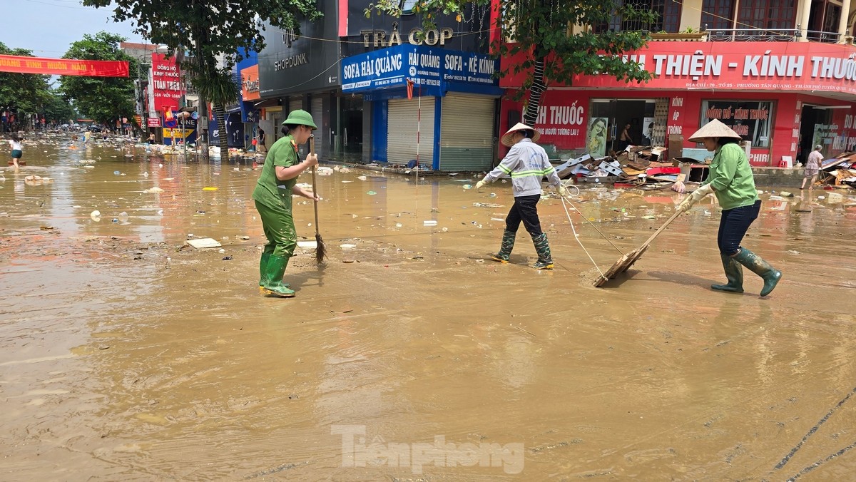 Obrázek Tuyen Quang po povodni, foto 13