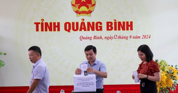 Le département de l'information et des communications de Quang Binh a lancé une campagne pour aider la population à surmonter les conséquences des catastrophes naturelles.