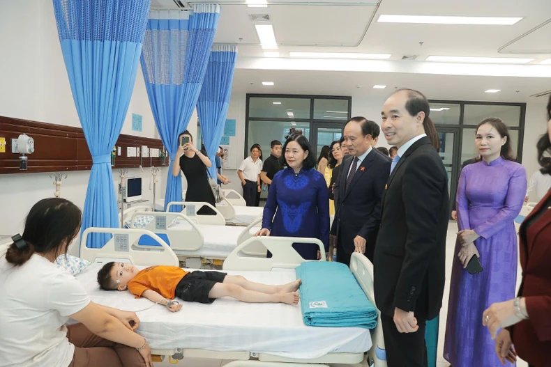 Inauguration et mise en service de l'hôpital pour enfants de Hanoi photo 2