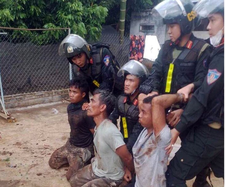 tan-con-cong.jpg