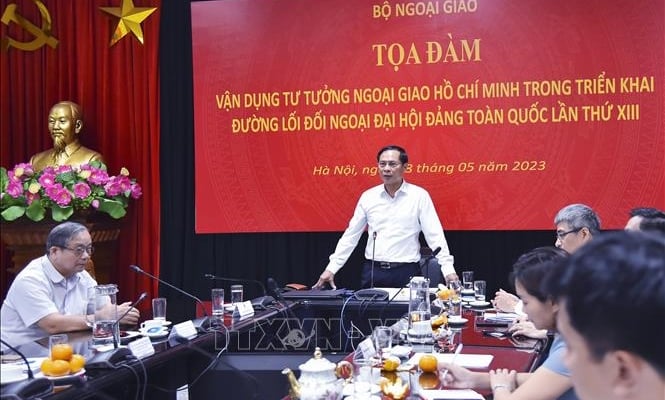 Vận dụng tư tưởng ngoại giao Hồ Chí Minh trong triển khai đường lối đối ngoại Đại hội XIII của Đảng