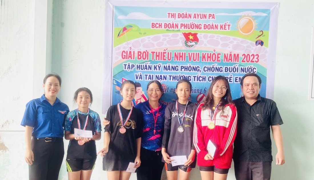 More than 30 athletes participate in the Ayun Pa town healthy children's swimming tournament | Gia Lai Electronic Newspaper