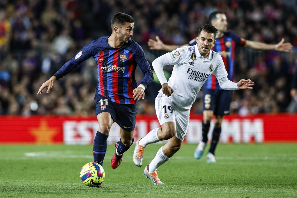 Man Utd gặp Man City, Barcelona đối đầu Real Madrid cuối tuần này - 2