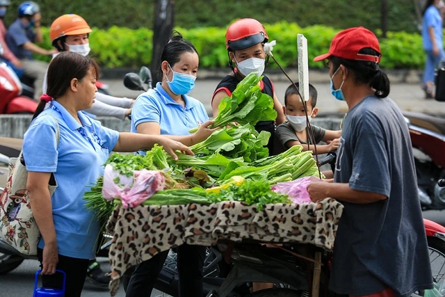 Nhiều quy định về BHXH vẫn 'nóng' trước giờ bấm nút thông qua