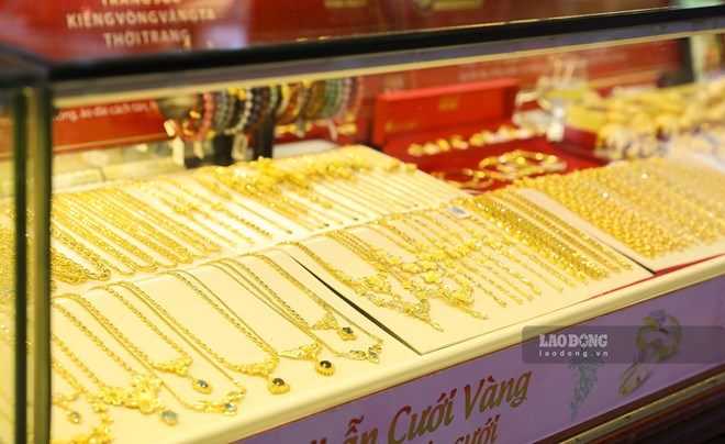 Cập nhật giá vàng chốt phiên 11.2: Lý do khiến người mua lỗ nặng sau 1 tuần