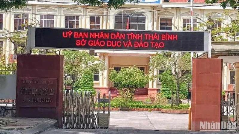 Thai Binh maneja estrictamente a las organizaciones e individuos que violan las regulaciones de admisión al décimo grado.