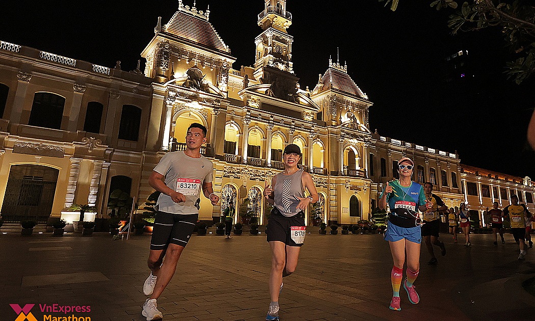 VPBank và VnExpress Marathon đồng tổ chức giải chạy đêm TP HCM 2024