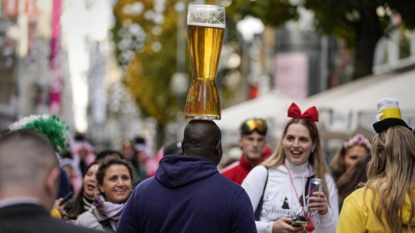 Farbenfrohe, traditionelle Karnevalszeit in Deutschland