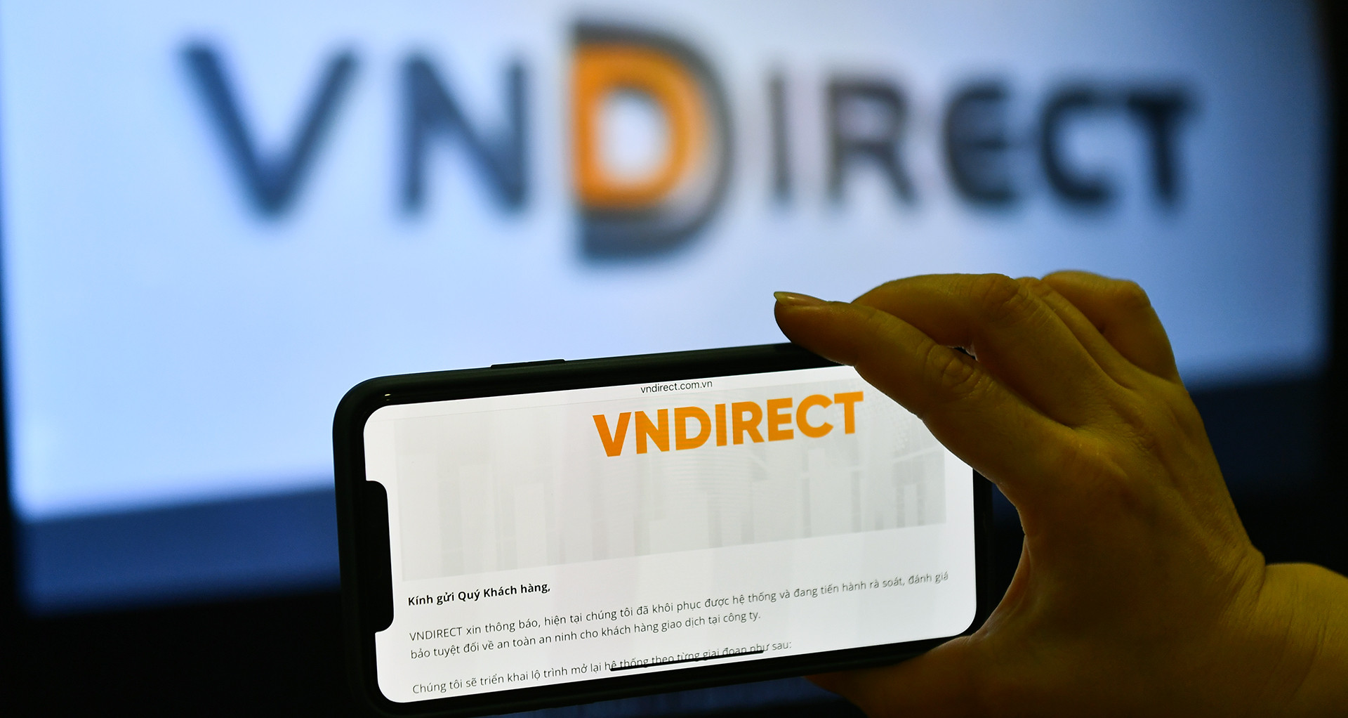 VNDirect يستعيد النظام: المستثمرون قلقون بشأن موعد استئناف التداول