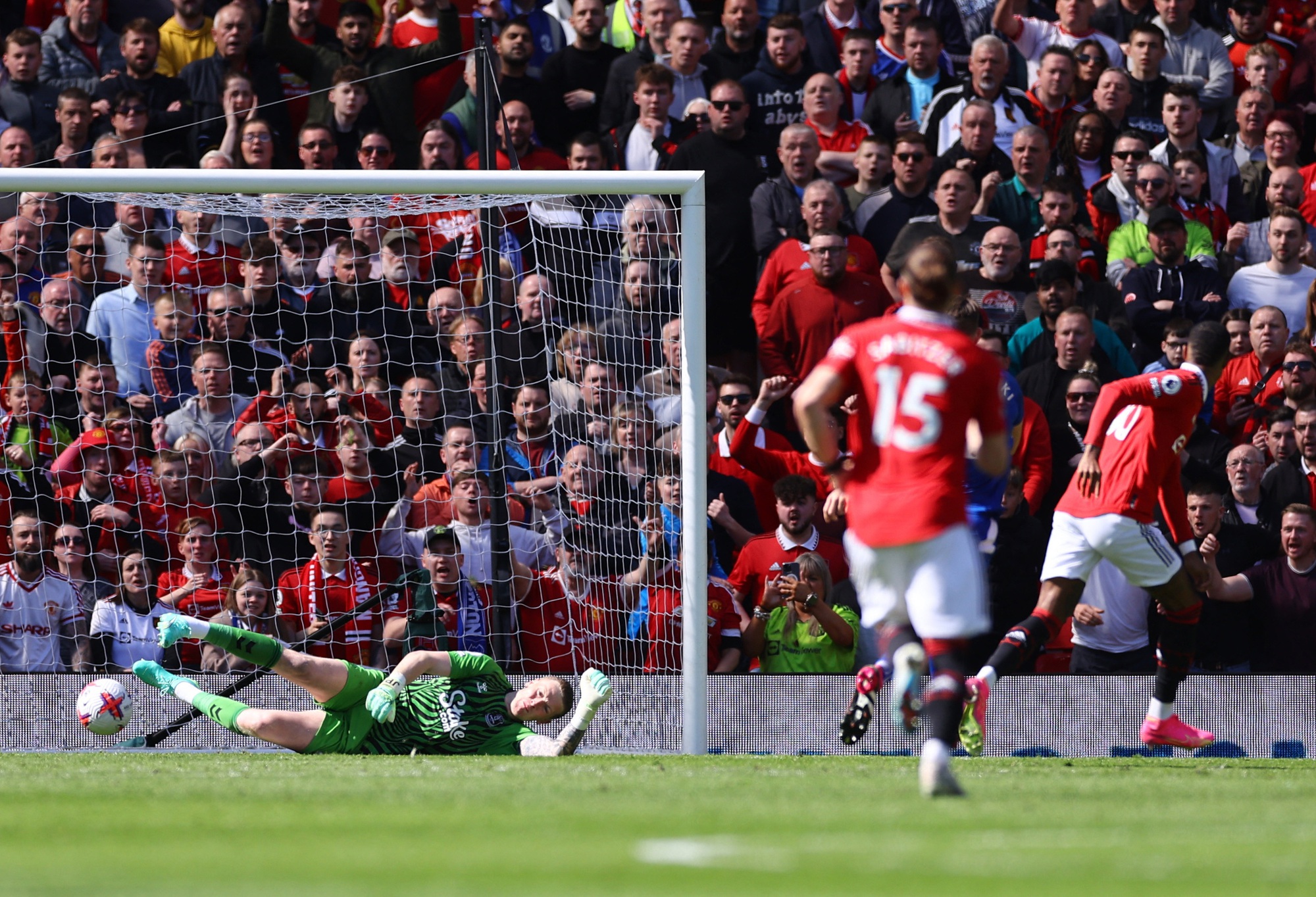 Người nhện Pickford trổ tài, Everton vẫn thua trắng Man United - Ảnh 2.
