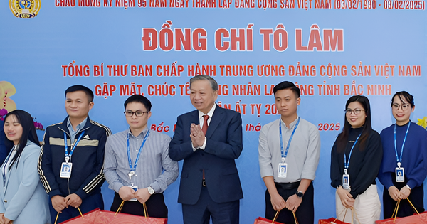 General Secretary To Lam visits and presents Tet gifts to workers in Bac Ninh