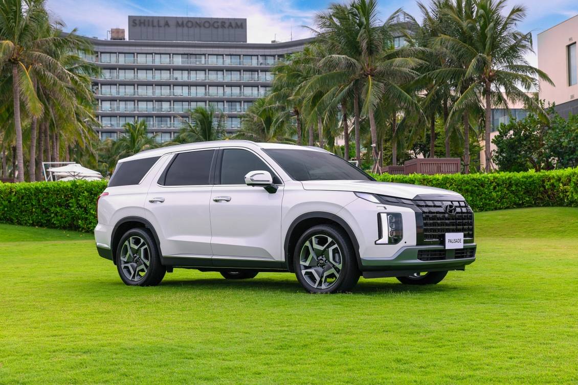 Hyundai Palisade 2024 giá từ 1,4 tỷ đồng, cạnh tranh Ford Explorer