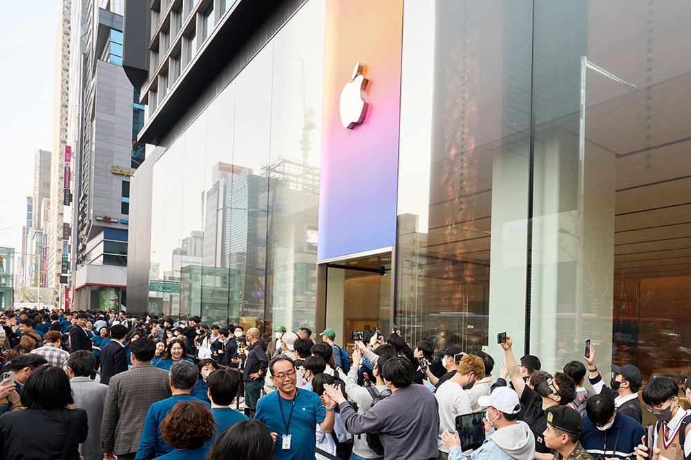 apple gangnam s korea.jpg