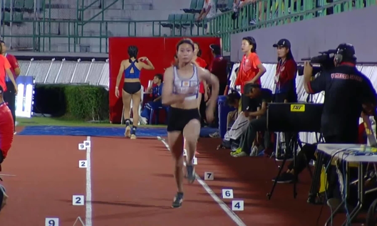 Nguyen Thi Huong ganó la medalla de bronce asiática en triple salto.