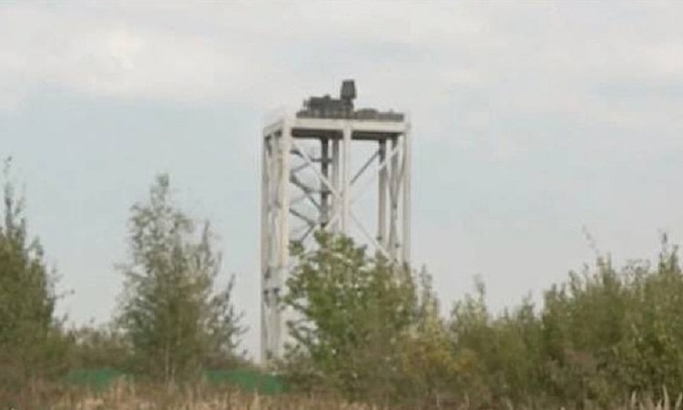 Russland errichtet Pantsir-S1-Komplex auf Flugabwehrturm