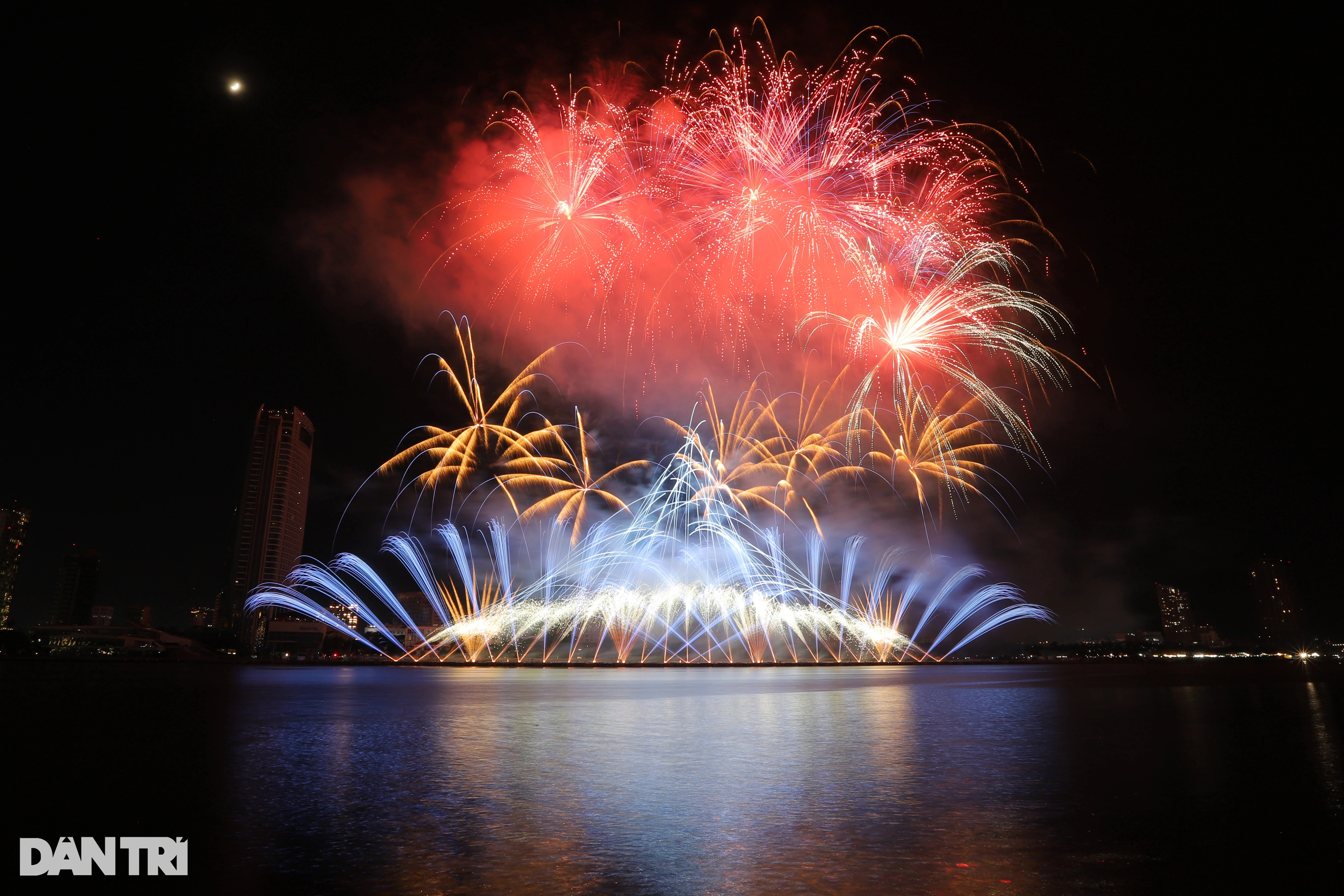 Finlandia se coronó campeona de fuegos artificiales tras un emocionante partido contra China