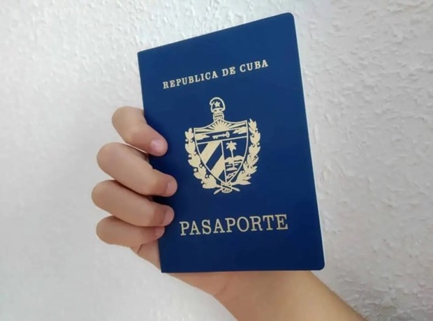 Cuban government announces extension of validity of photo passports 1