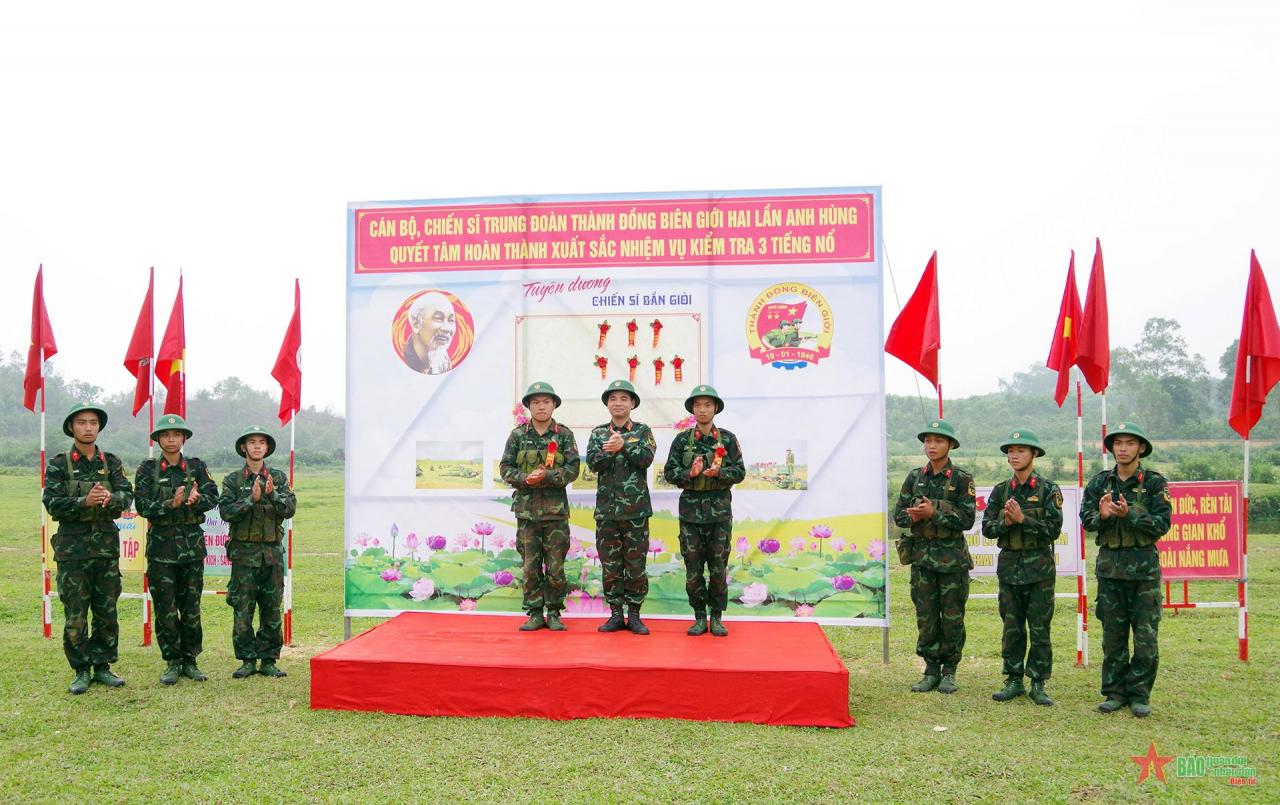 Chiến sĩ mới Trung đoàn 165 tự tin kiểm tra “3 tiếng nổ”