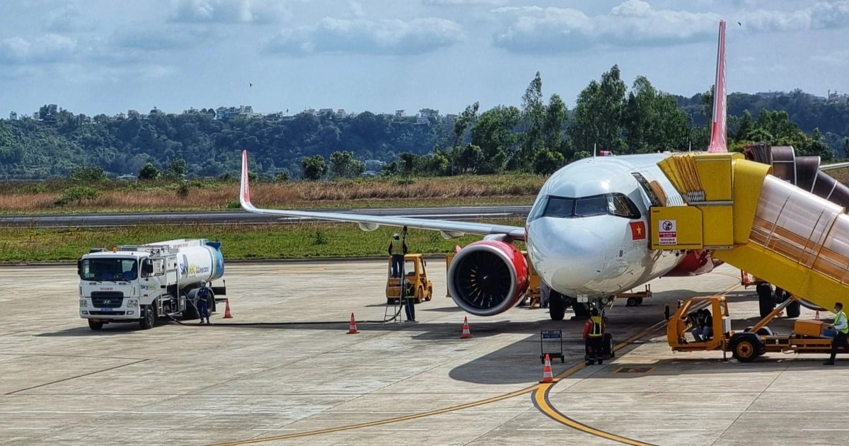 Bộ GTVT chốt tăng giá trần vé máy bay nội địa lên mức 4 triệu đồng