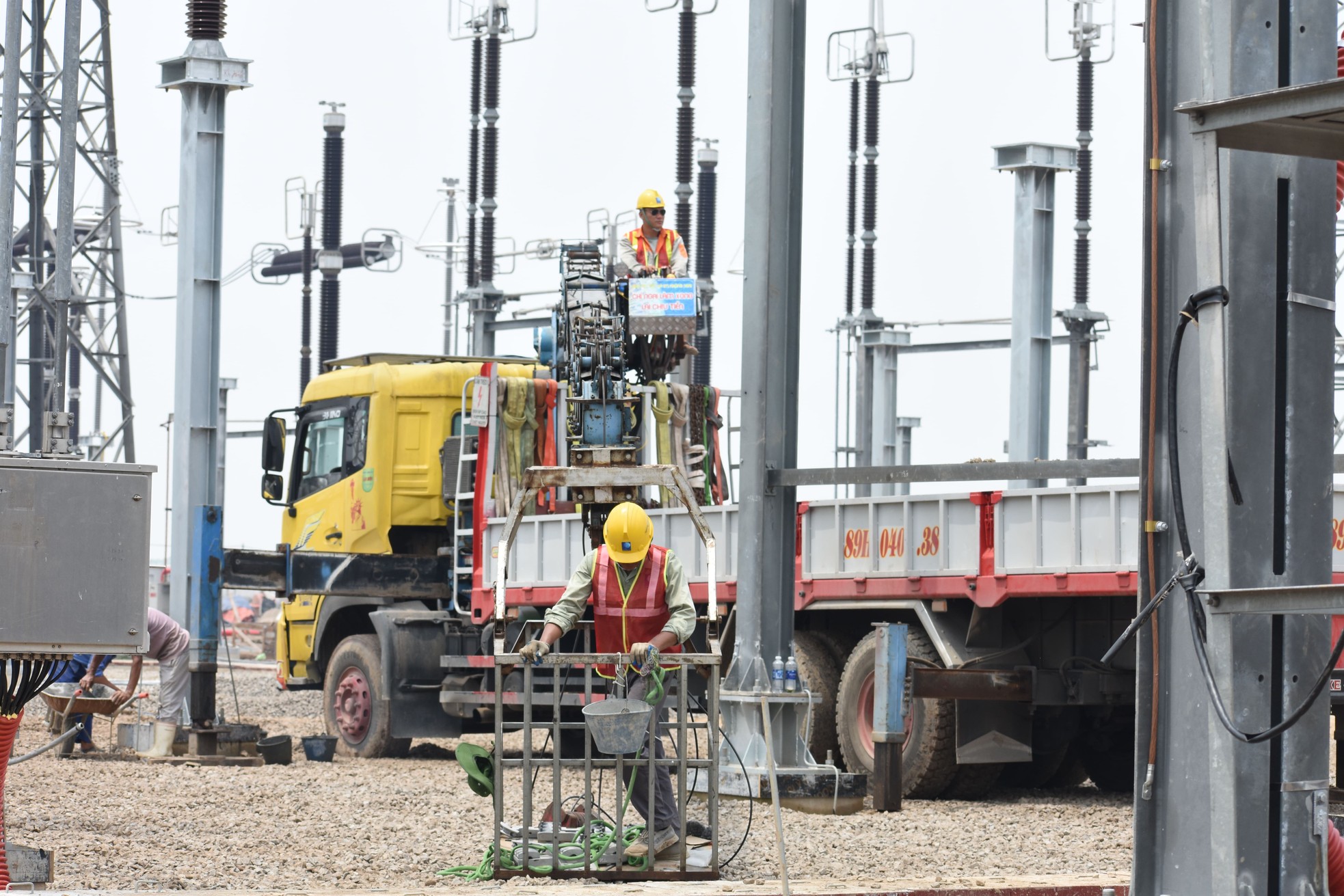 Image of the giant transformer station of the 500kV circuit 3 project in Pho Noi, Hung Yen reaching the finish line ahead of schedule photo 10