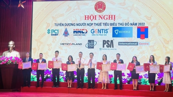 Hanoi honore 260 contribuables exceptionnels