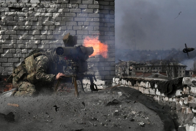 Welt - Russische Streitkräfte starteten gleichzeitig Angriffe und stoppten die Ukraine in Artjomowsk