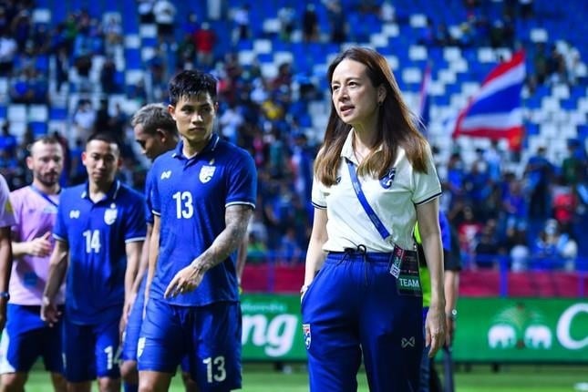 Frau Pang zieht sich aus dem Rennen um die Präsidentschaft des thailändischen Fußballverbands zurück - 1