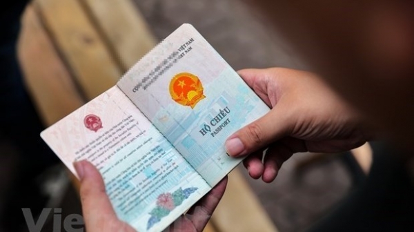 Phí cấp visa (thị thực) và các giấy tờ có giá trị xuất cảnh, nhập cảnh mới nhất