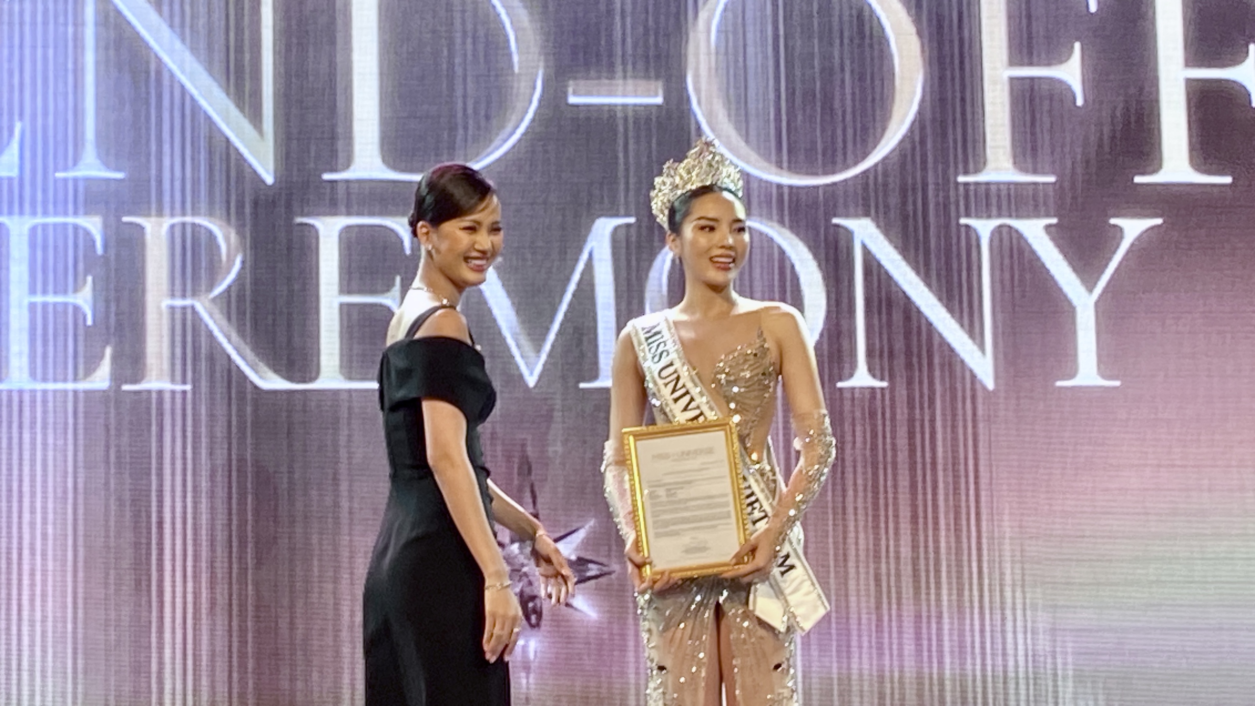 Hoa hậu Kỳ Duyên 'tuyên thệ' trước khi lên đường thi Miss Universe 2024 tại Mexico- Ảnh 2.