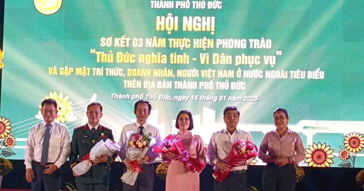 Khen thưởng 38 tập thể xuất sắc thực hiện phong trào “Thủ Đức nghĩa tình