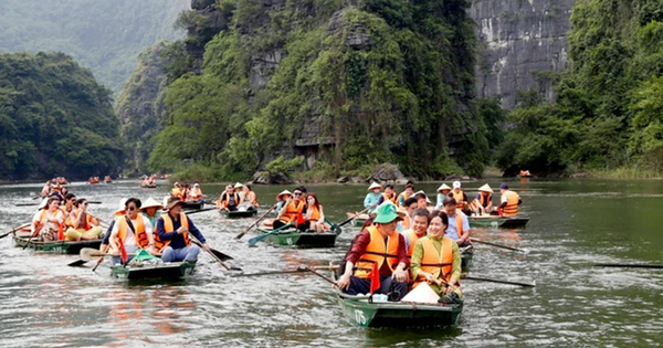 Was bereitet Ninh Binh vor, um eine Gruppe von 4.500 Gästen eines indischen Milliardärs willkommen zu heißen?