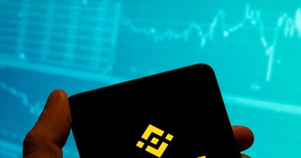 Binance bị điều tra giao dịch Axie Infinity Shard chưa đăng ký