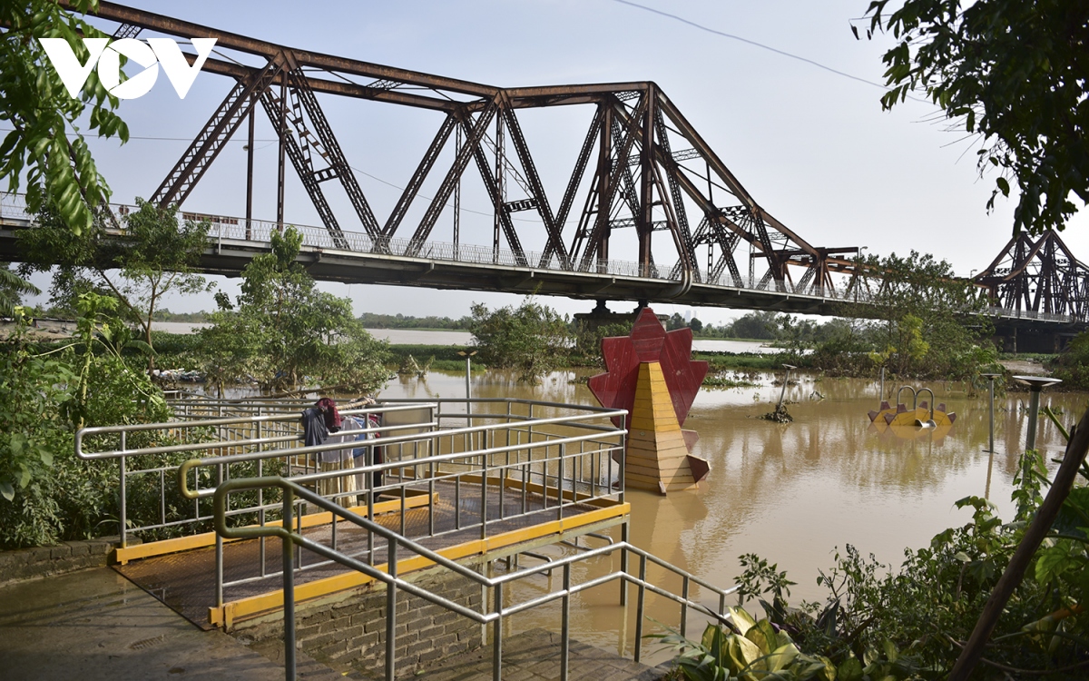 ឧទ្យានព្រៃឈើ Phuc Tan ក្នុងទីក្រុងហាណូយនៅតែ "លិច" ក្នុងទឹក។