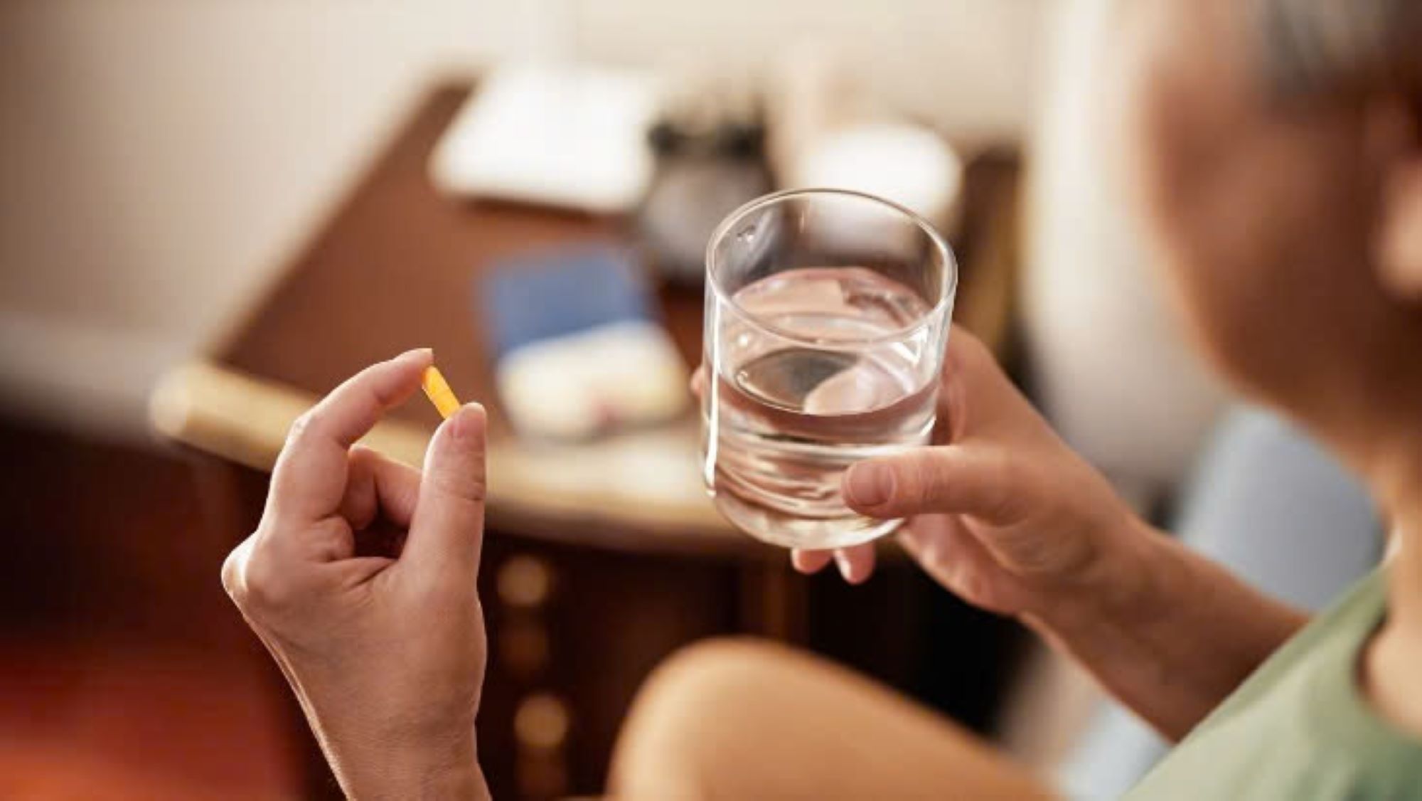 Supplement vitamins and minerals for hair. Photo source: According to Everyday Health