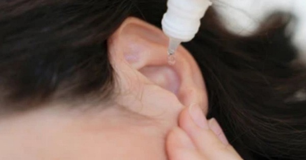 How to remove earwax safely