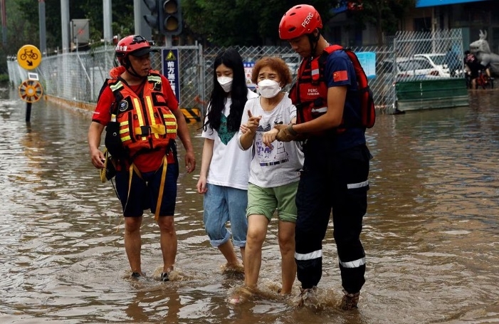 Nguyên nhân khiến Bắc Kinh và miền bắc Trung Quốc hứng chịu lượng mưa chưa từng có trong 140 năm ảnh 1