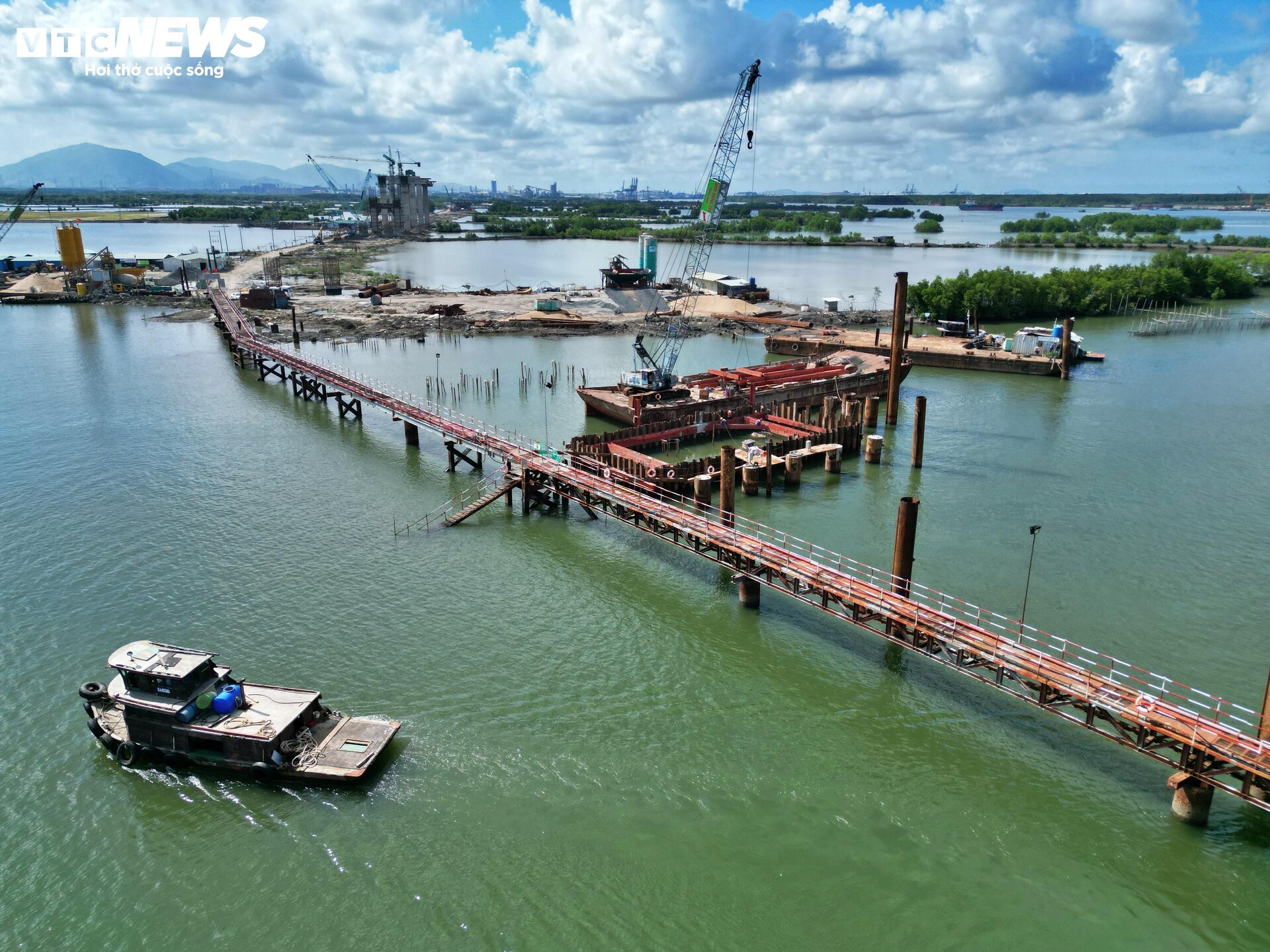 Close-up of the trillion-dollar bridge connecting Ba Ria - Vung Tau with Dong Nai after more than 1 year of construction - 5